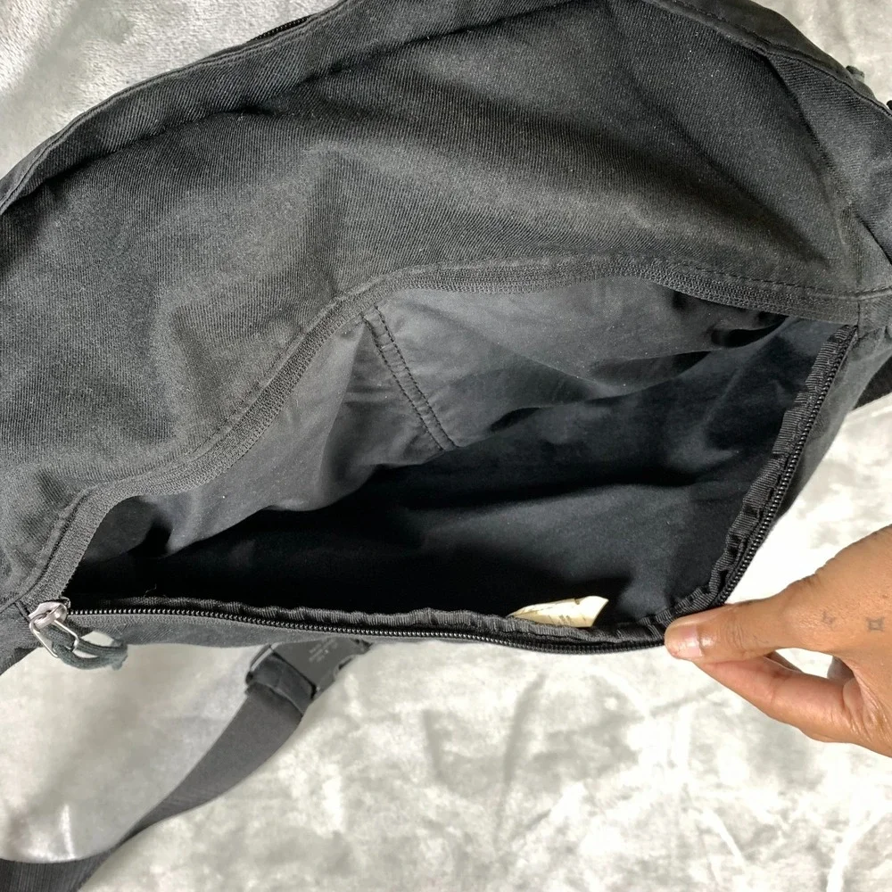 Nike Tech Hip Pack Crossbody Bag Commuter 10L Black Travel Commute Large‎ Fanny